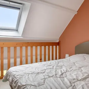 Accueillant Pour 4 Personnes, A Quelques Metres De La Appartement