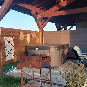 loft-avec-spa-privatise.hotels-rhonealpes.com/